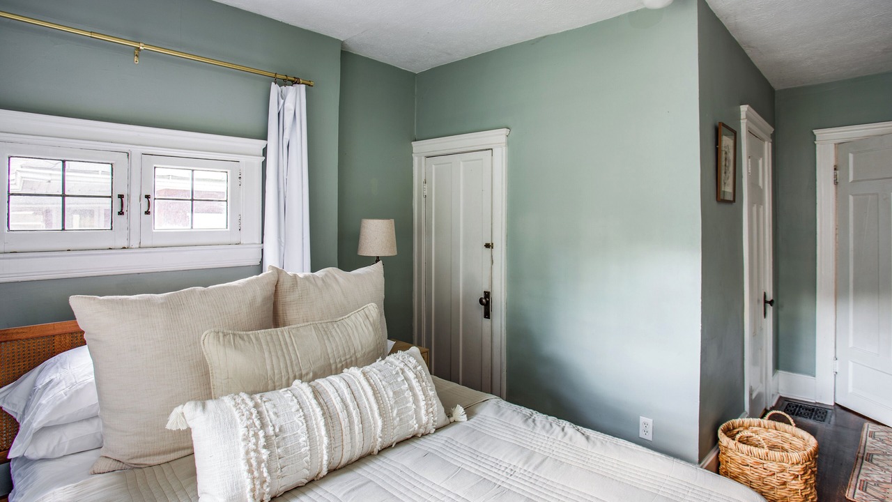 Photo of Bedroom in Rochester