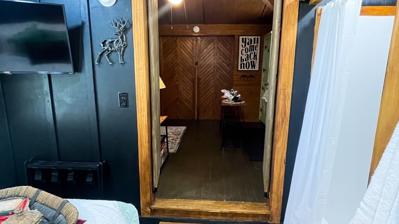 Photo of Bedroom in Waycross