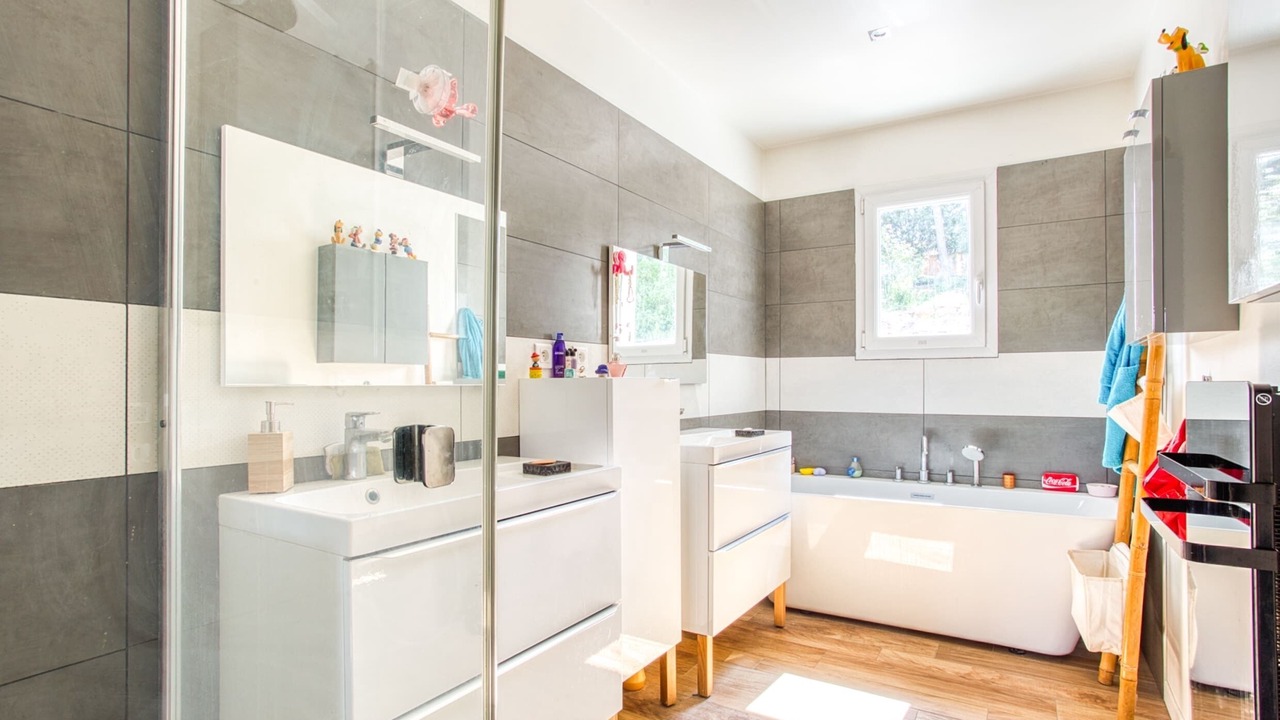 Photo of Bathroom in Trans-en-Provence