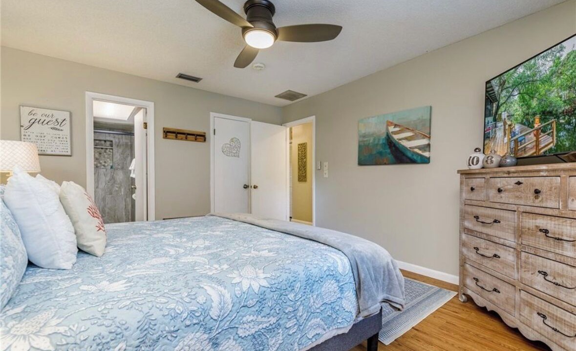 Photo of Bedroom in Homosassa