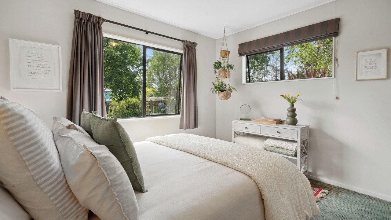 Photo of Bedroom in Carterton