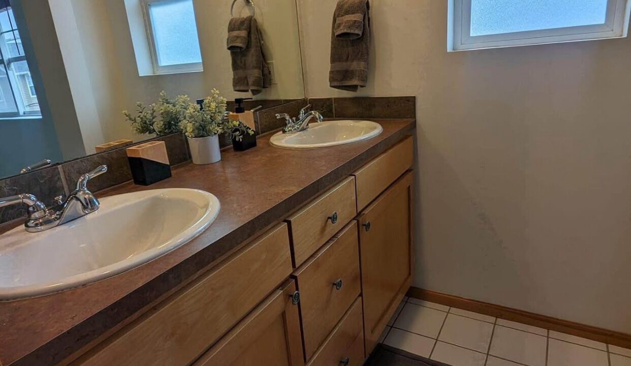Photo of Bathroom in Squire Park