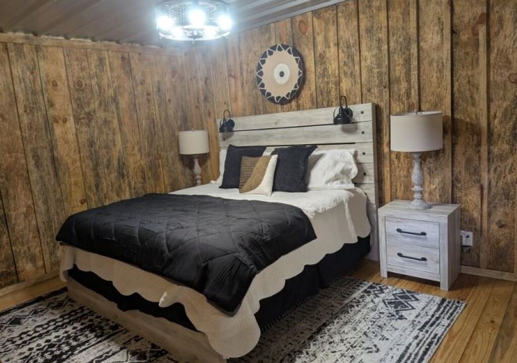 Photo of Bedroom in Abbeville