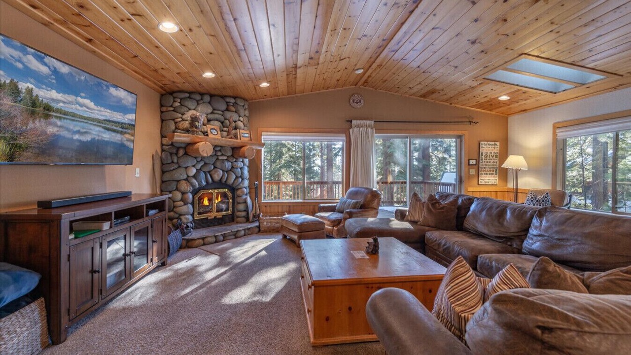 Photo of Livingroom in Tahoe Vista
