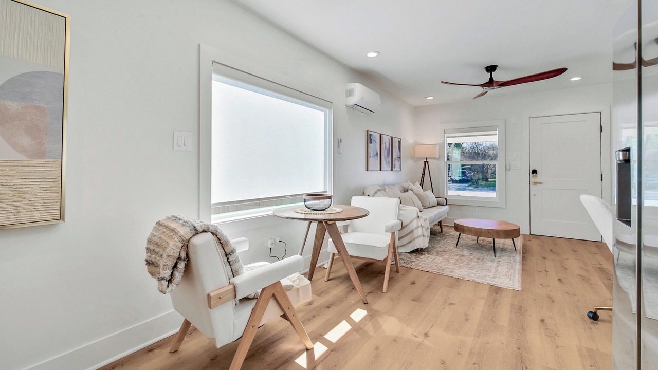 Photo of Livingroom in Houston