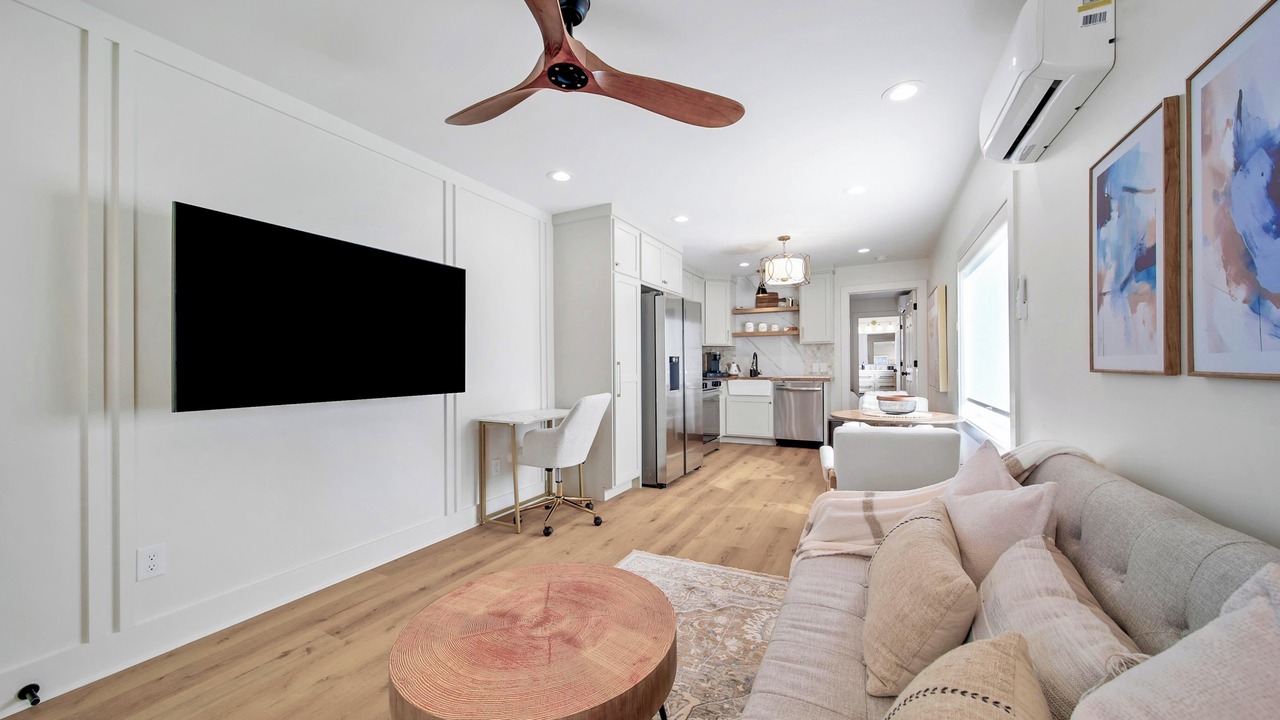 Photo of Livingroom in Houston