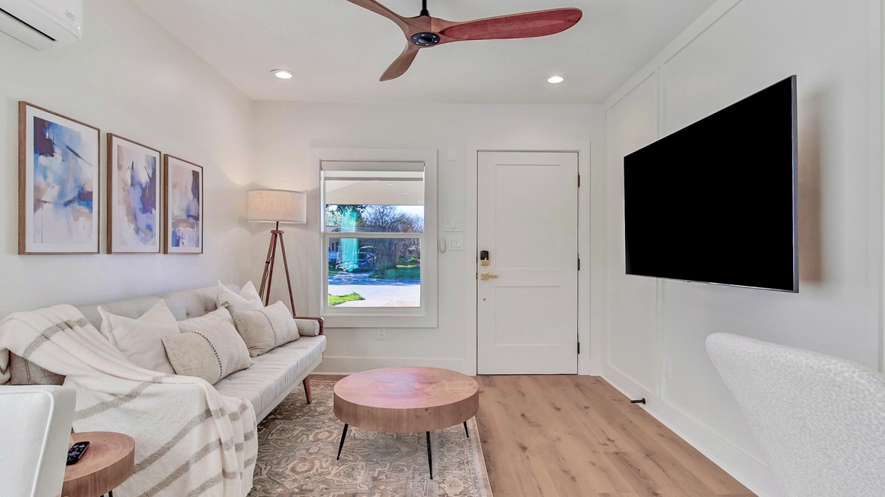 Photo of Livingroom in Houston