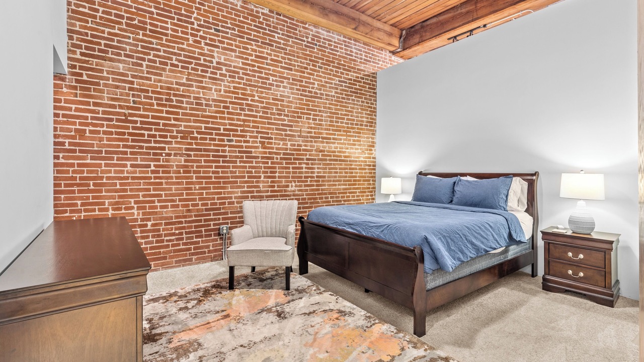Photo of Bedroom in Downtown West
