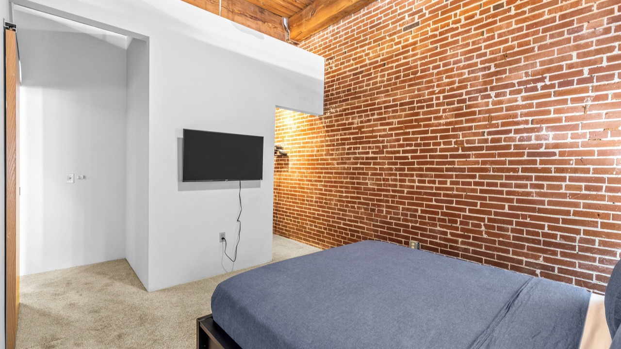 Photo of Bedroom in Downtown West