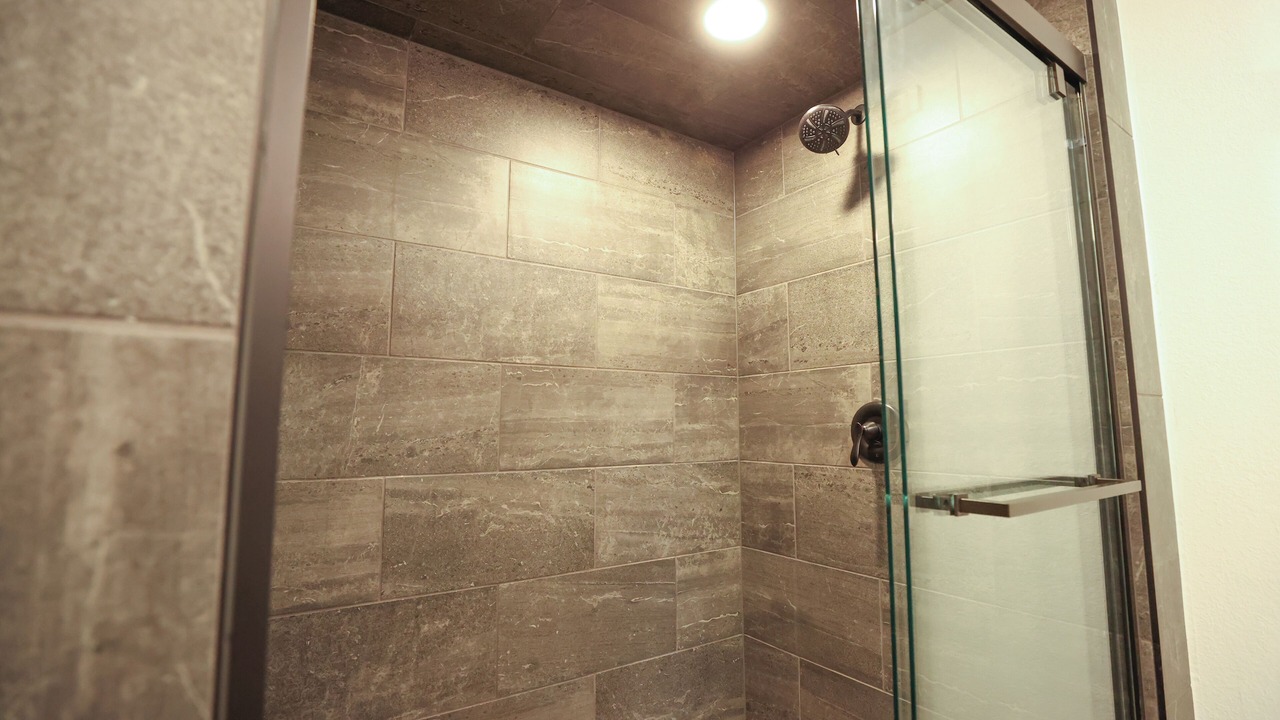 Photo of Bathroom in Summit Lake