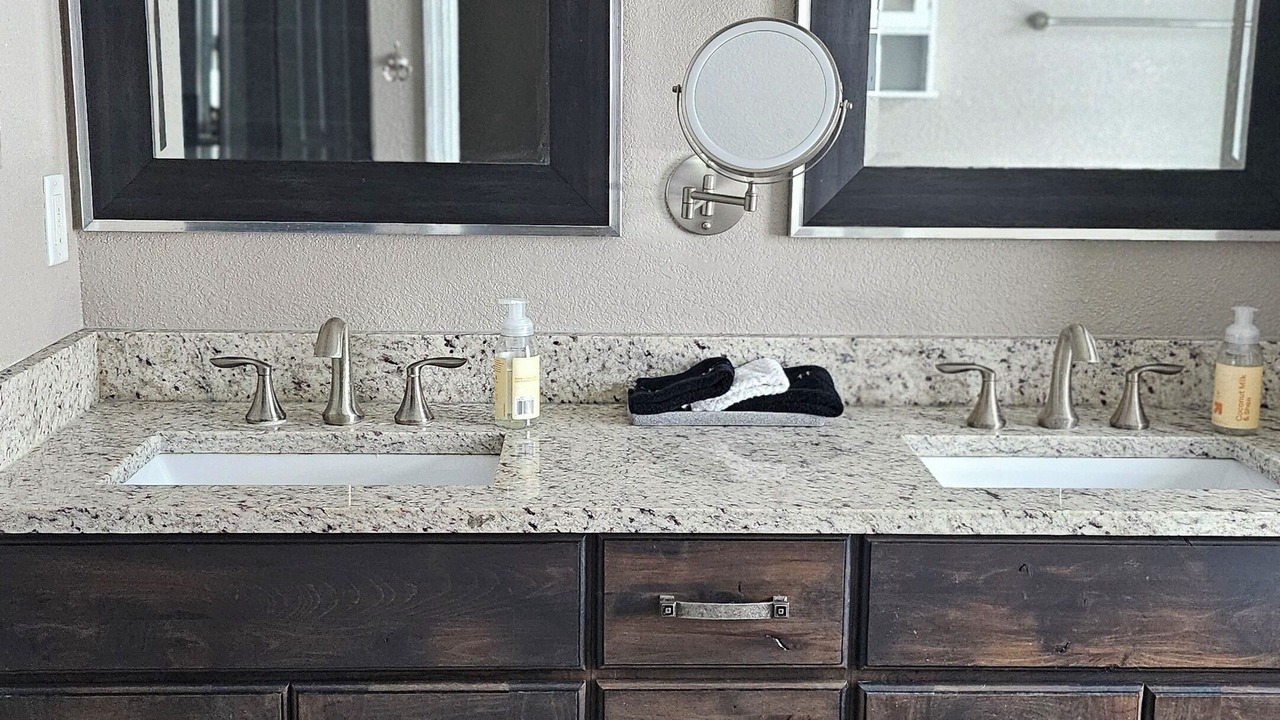 Photo of Bathroom in Venice Gardens