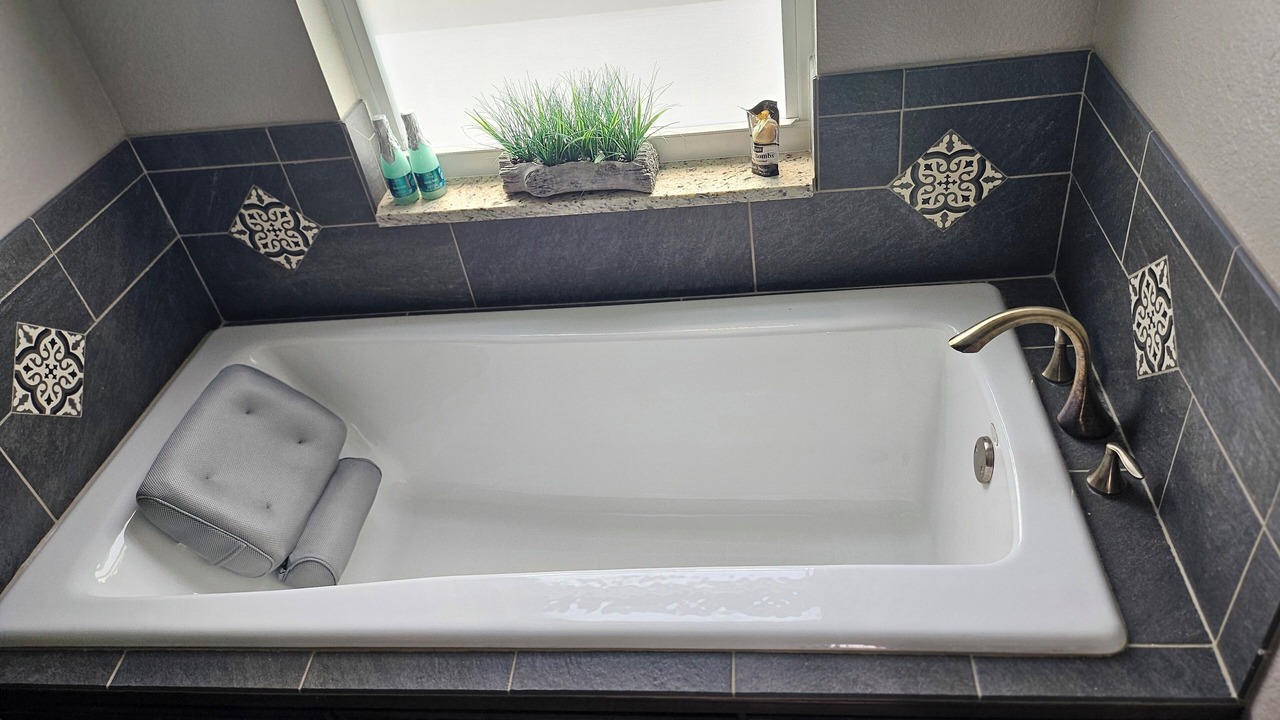 Photo of Bathroom in Venice Gardens