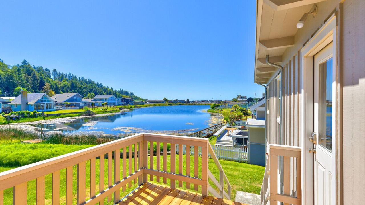 Photo of Outdoor in Lagoon Point