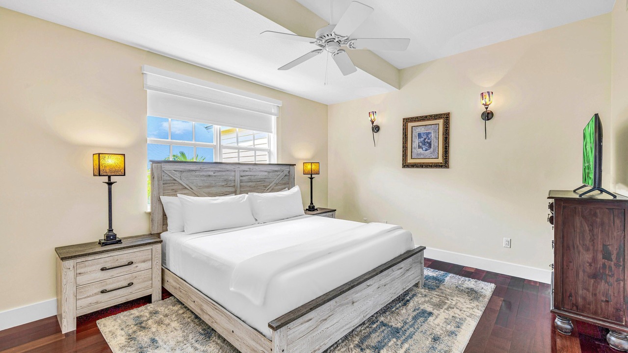 Photo of Bedroom in Islamorada