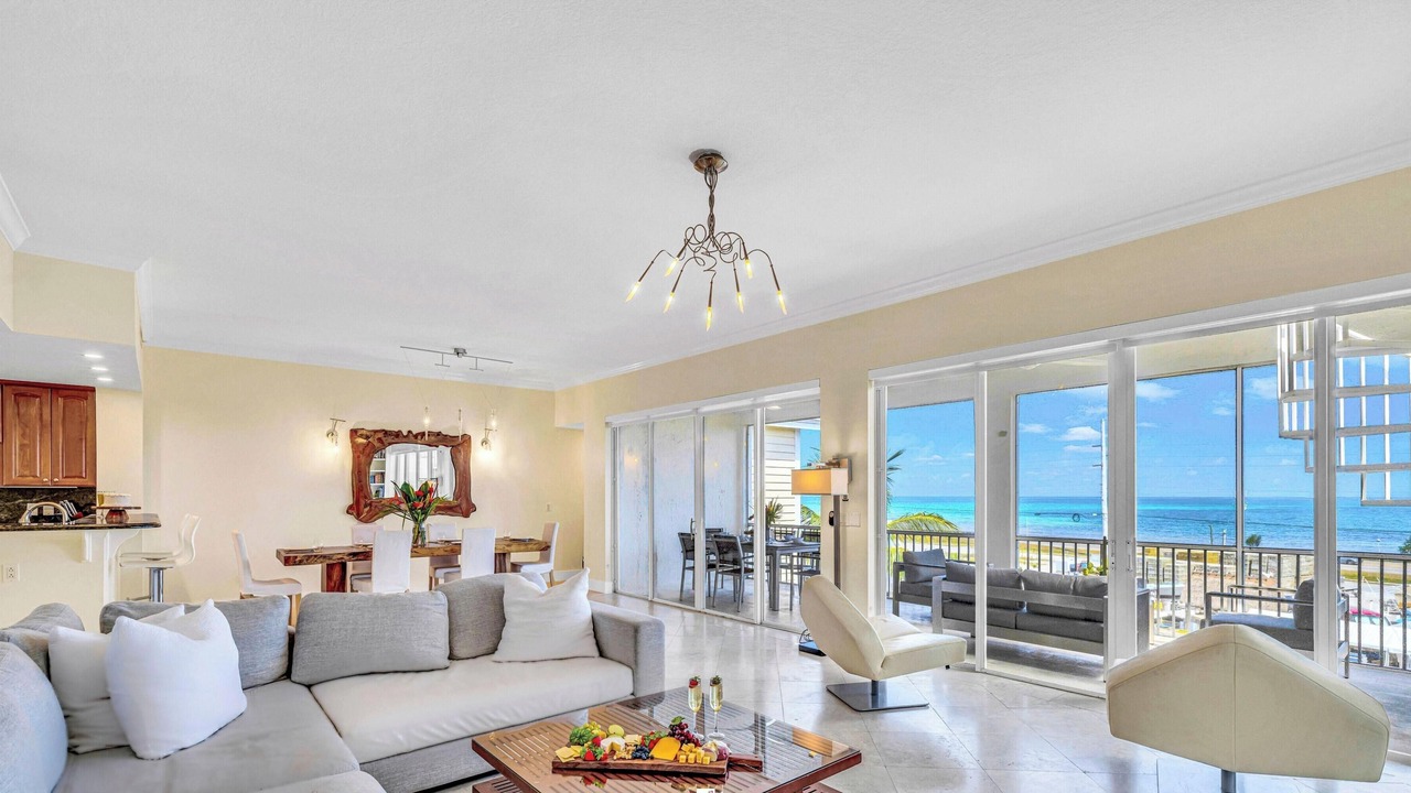 Photo of Livingroom in Islamorada