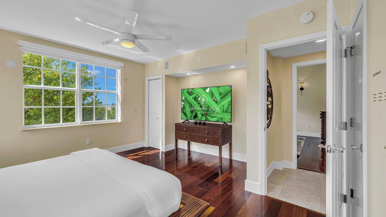 Photo of Bedroom in Islamorada