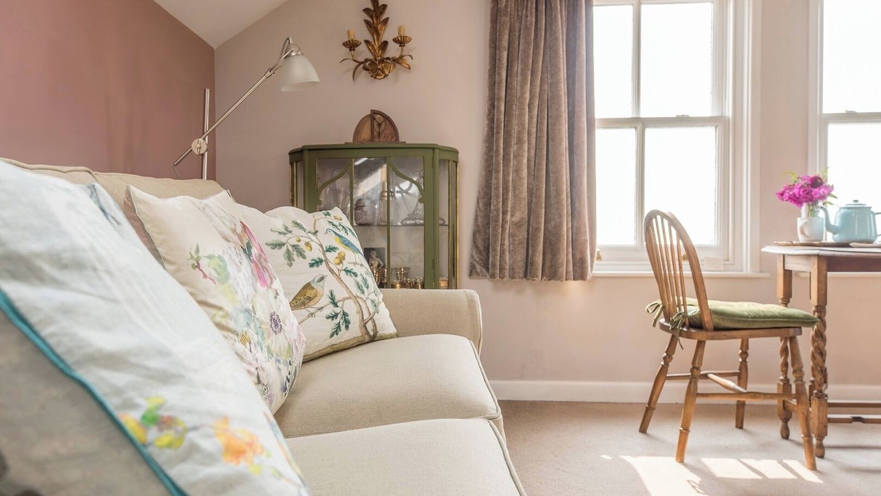 Photo of Livingroom in Lowestoft