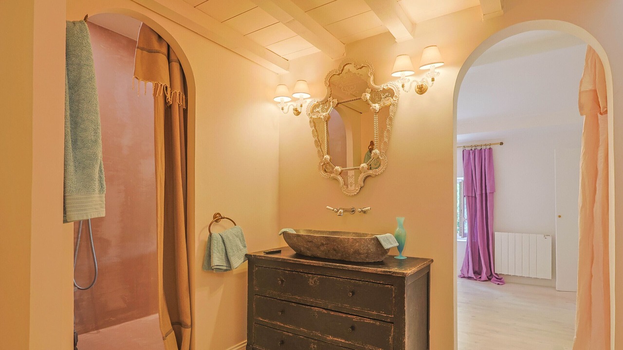 Photo of Bathroom in Saint-Martin-d'Ardeche