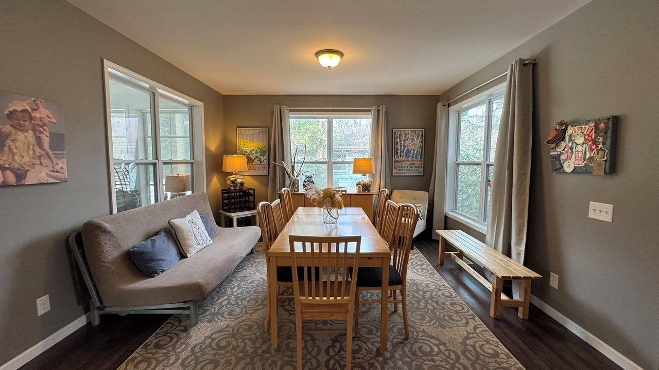 Photo of Livingroom in Union Pier