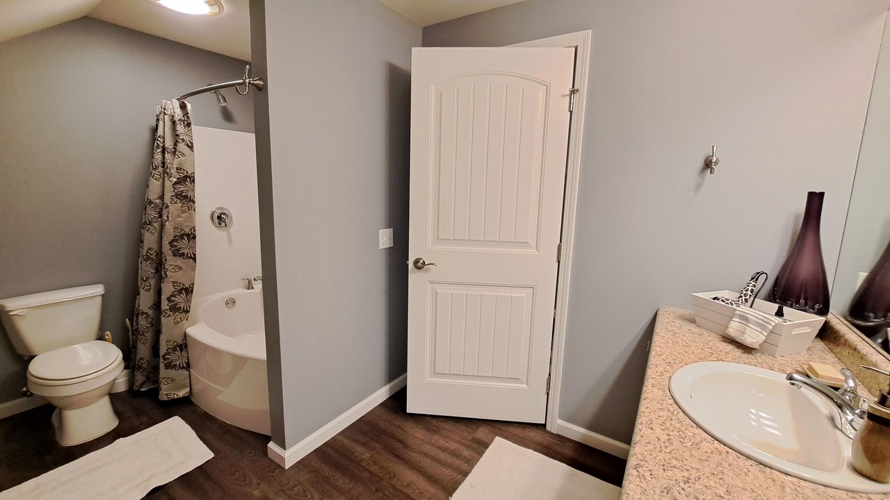 Photo of Bathroom in Union Pier