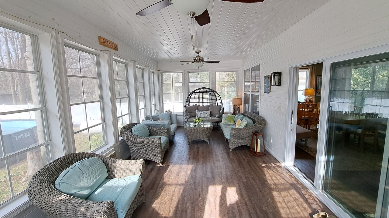 Photo of Livingroom in Union Pier