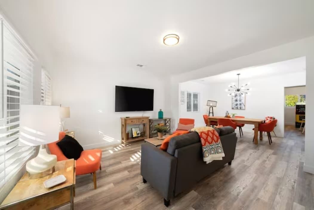 Photo of Livingroom in Southeastern Sacramento