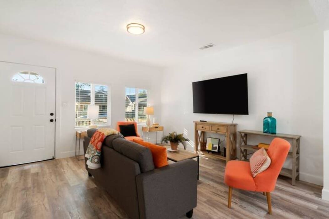 Photo of Livingroom in Southeastern Sacramento