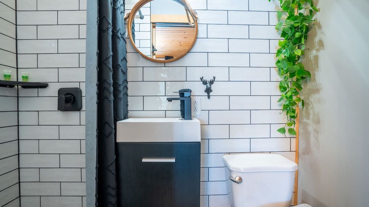 Photo of Bathroom in Sainte-Emelie