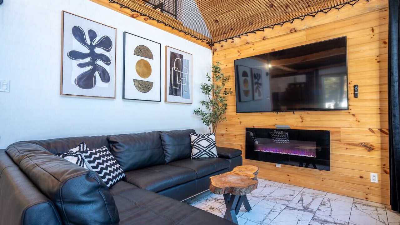 Photo of Livingroom in Sainte-Emelie