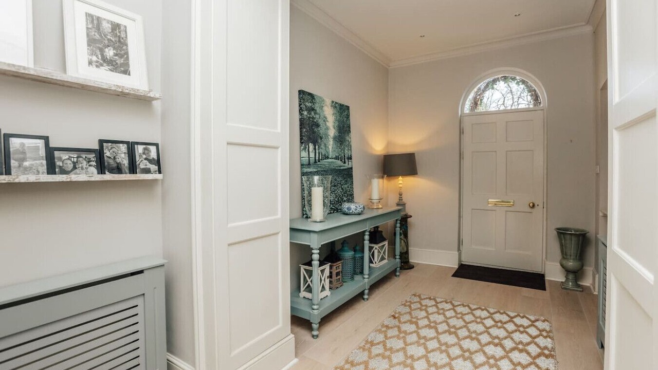 Photo of Others in Hurley