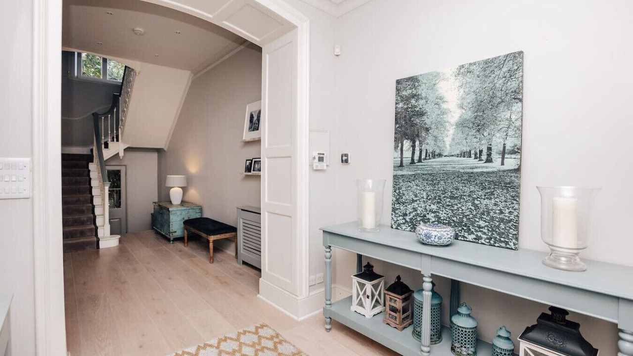 Photo of Others in Hurley