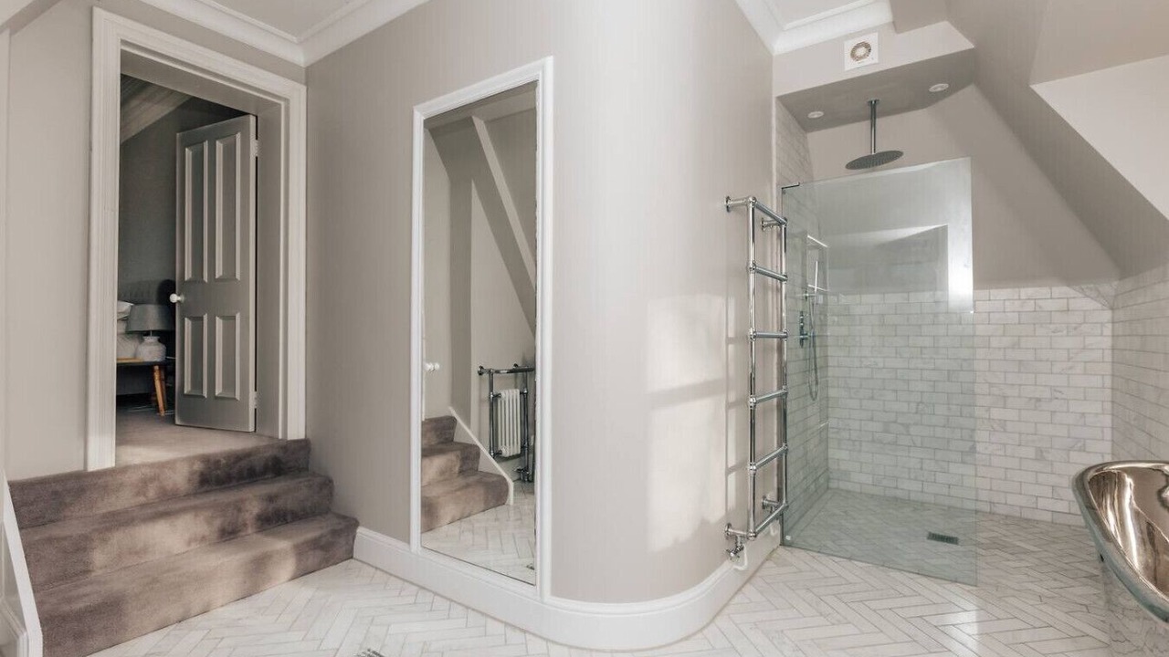 Photo of Bathroom in Hurley