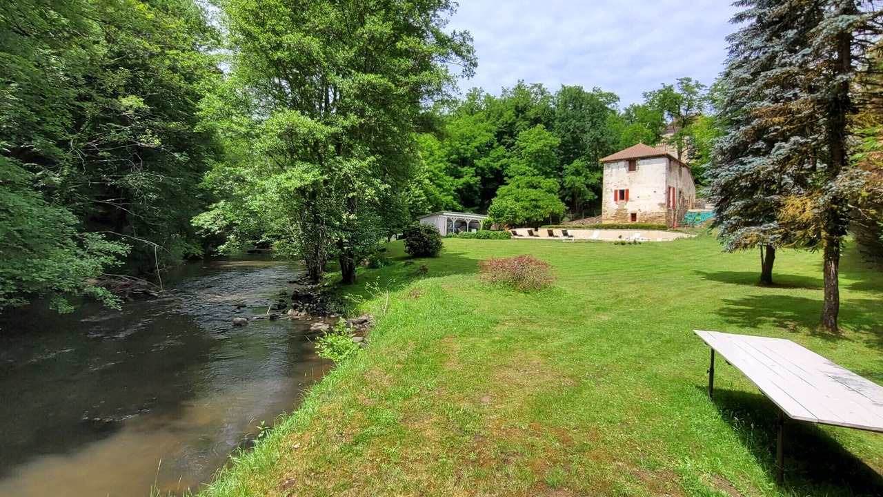 Photo of Outdoor in Saint-Paul-la-Roche