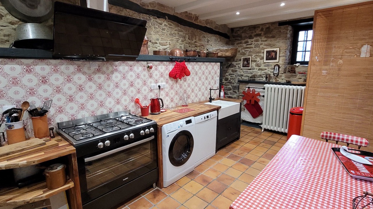 Photo of Kitchen in Saint-Paul-la-Roche