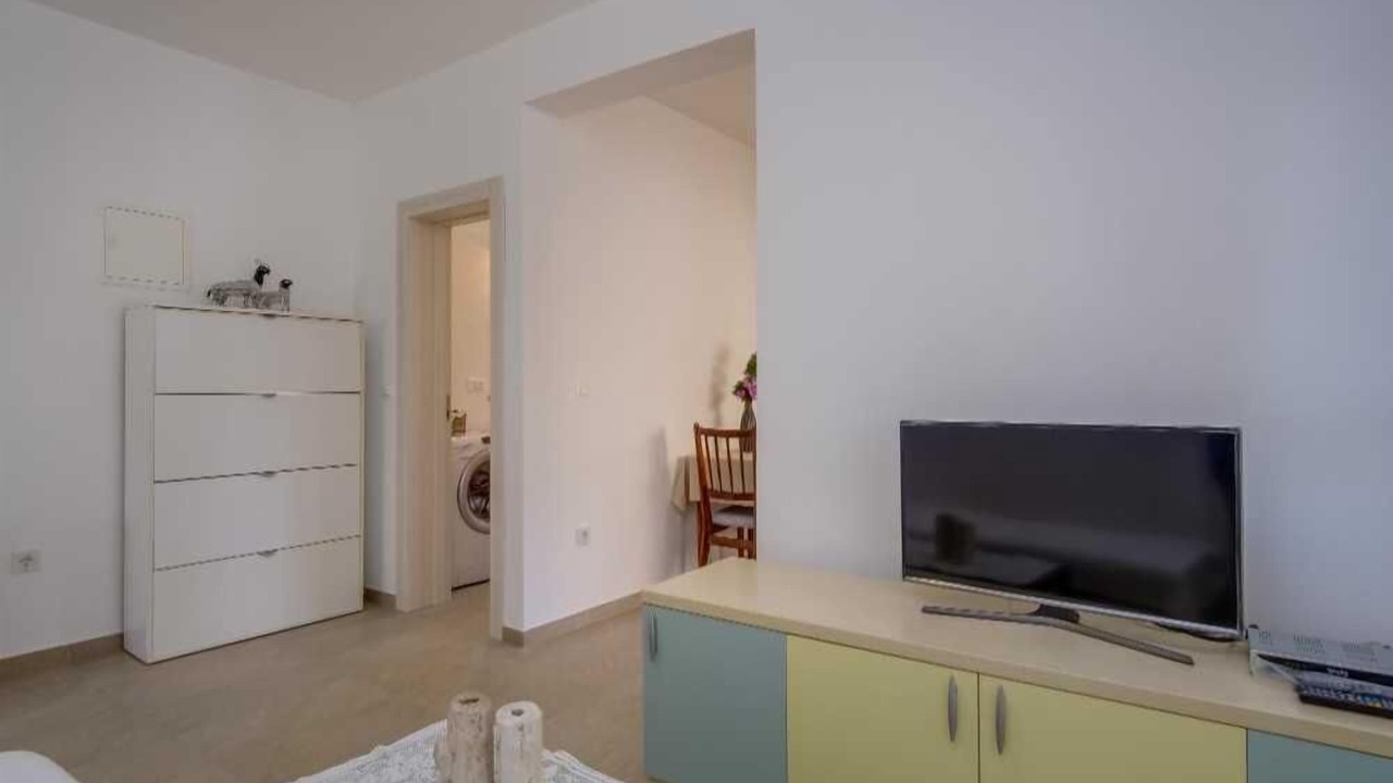 Photo of Livingroom in Cove Murtar