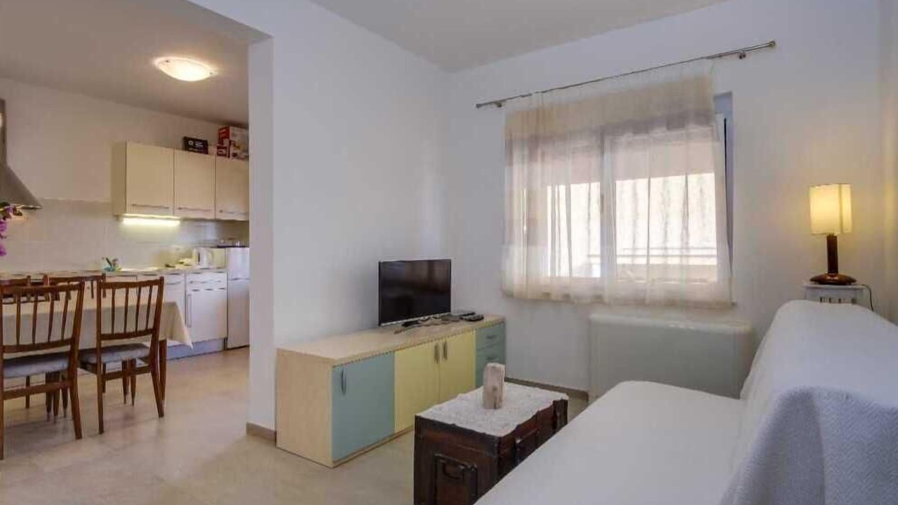 Photo of Livingroom in Cove Murtar