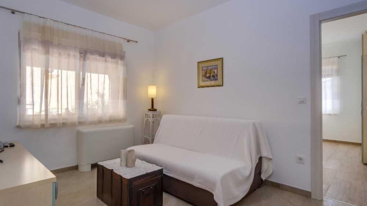 Photo of Livingroom in Cove Murtar