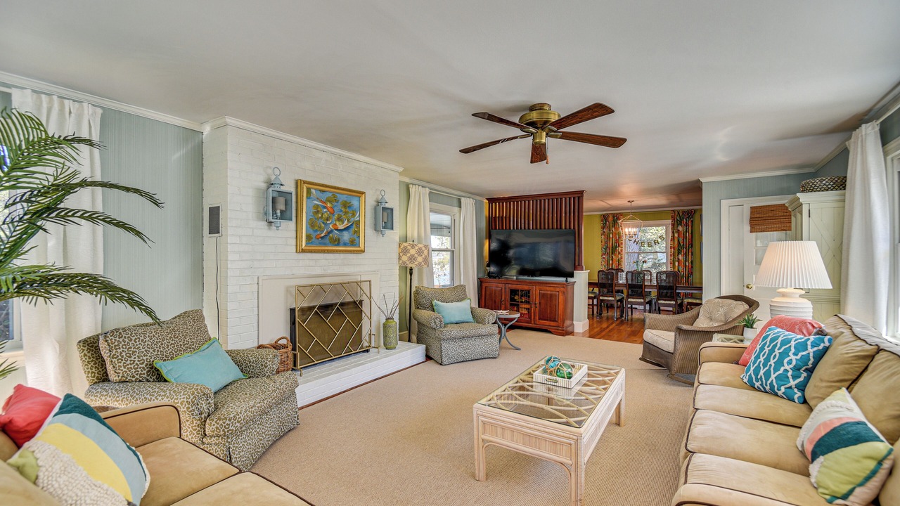 Photo of Livingroom in Reedville