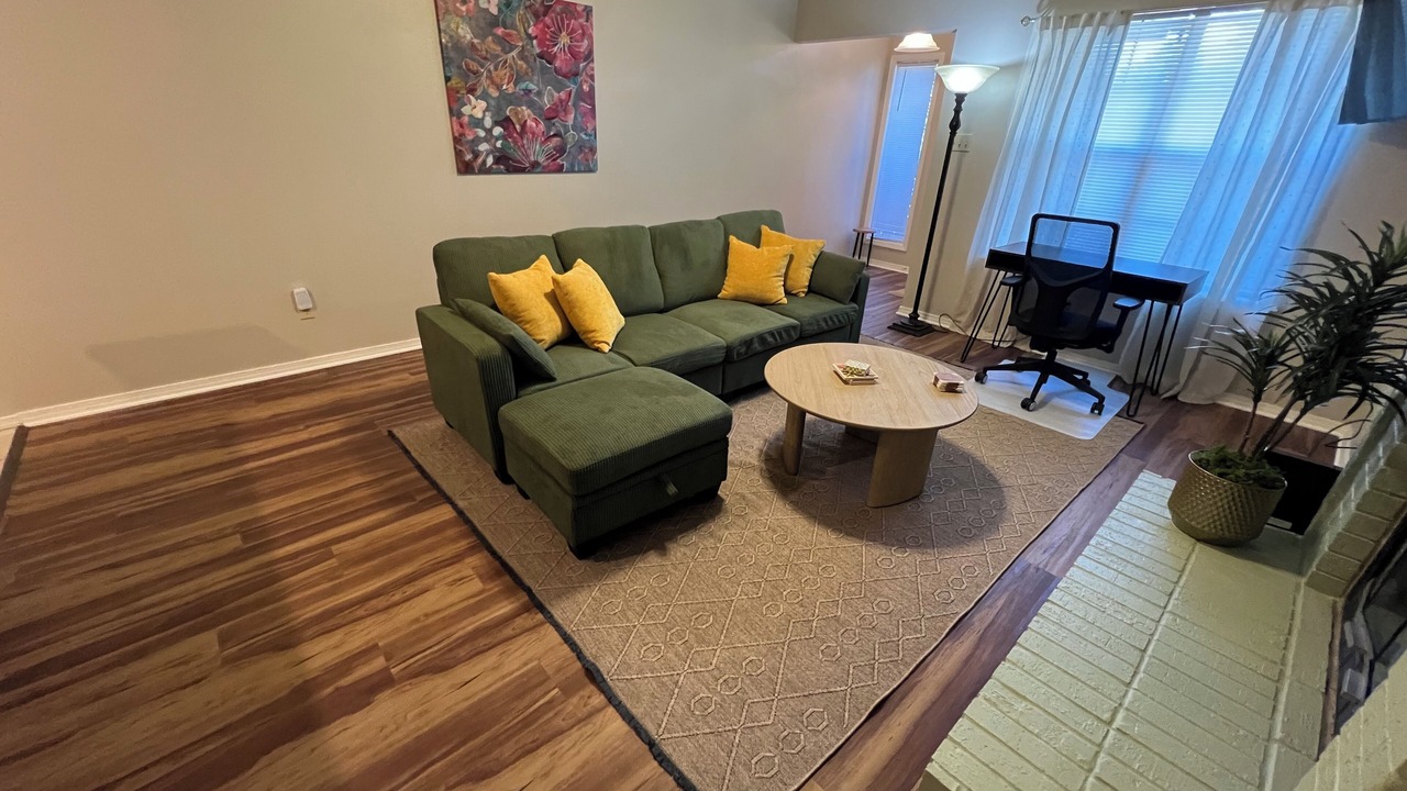 Photo of Livingroom in Tyler
