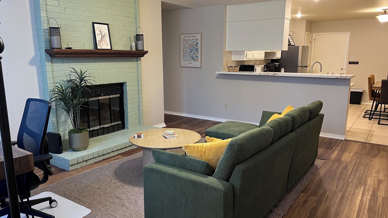 Photo of Livingroom in Tyler