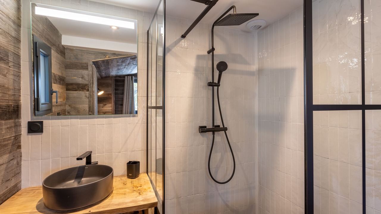 Photo of Bathroom in Egat