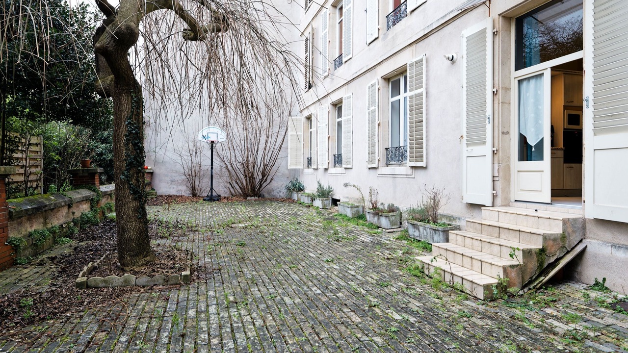 Photo of Outdoor in Saint Nicolas - Charles III - Ville vieille - Trois Maisons - Leopold