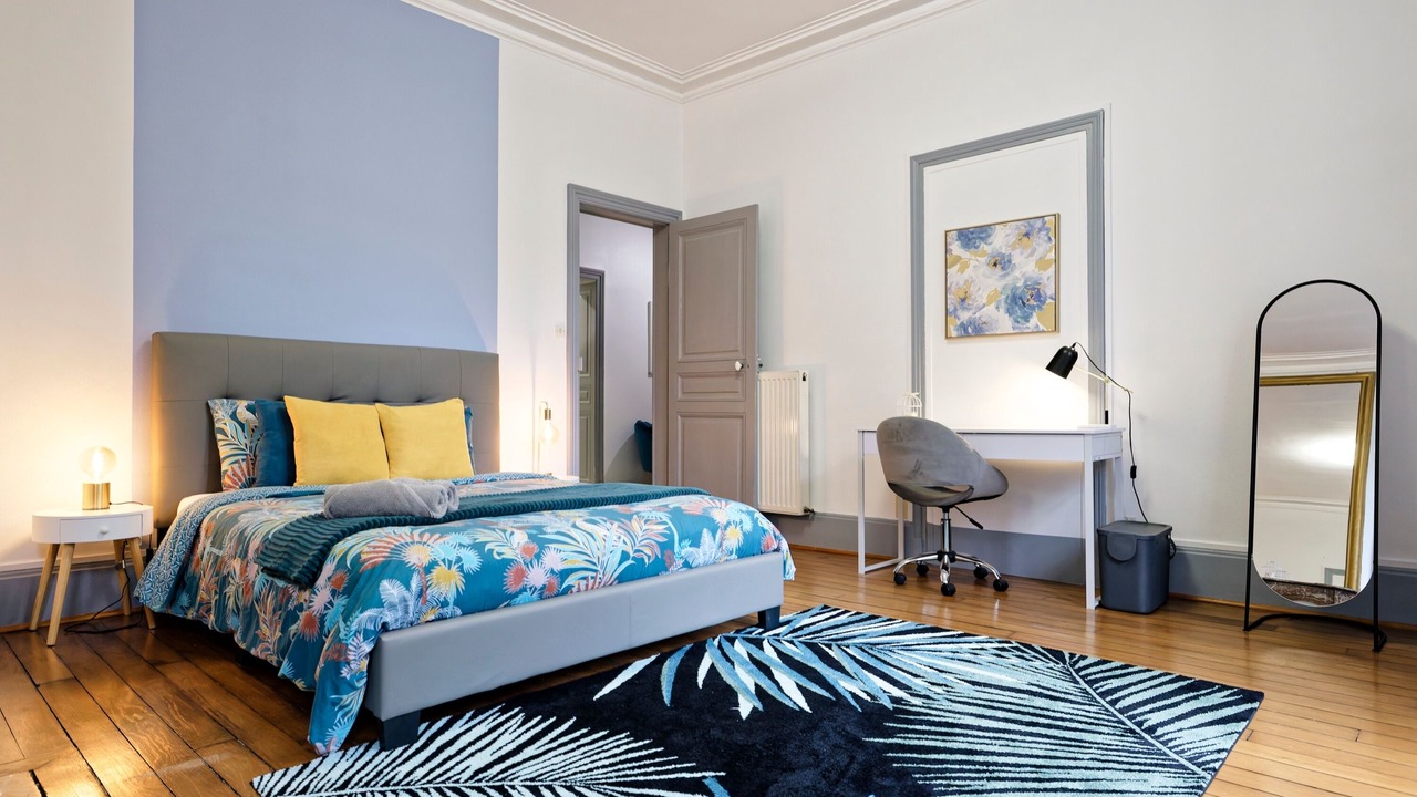 Photo of Bedroom in Saint Nicolas - Charles III - Ville vieille - Trois Maisons - Leopold