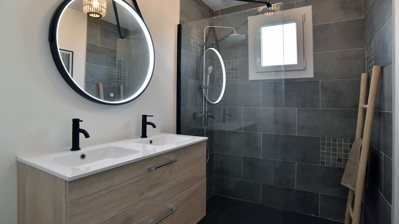 Photo of Bathroom in La Richardais