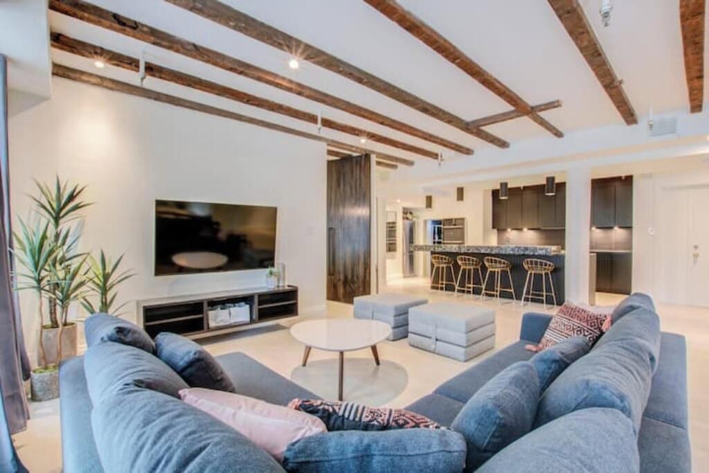 Photo of Livingroom in Cite Multimedia