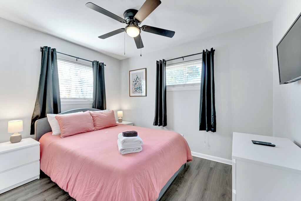 Photo of Bedroom in Northwest