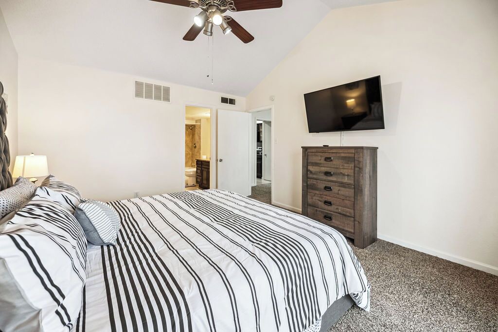Photo of Bedroom in Valley Ranch