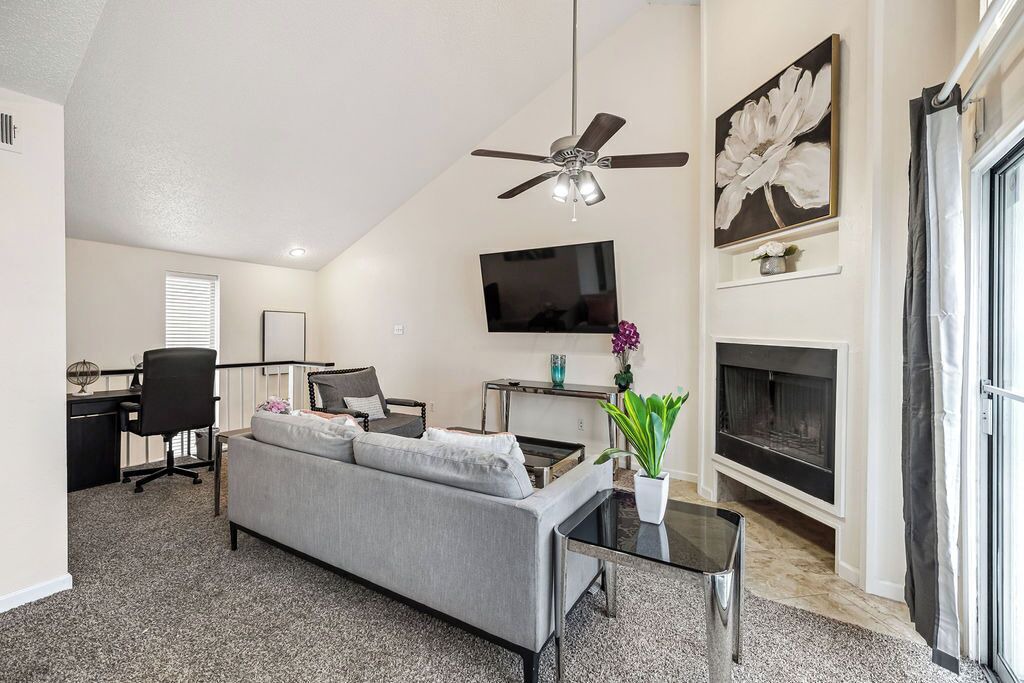 Photo of Livingroom in Valley Ranch