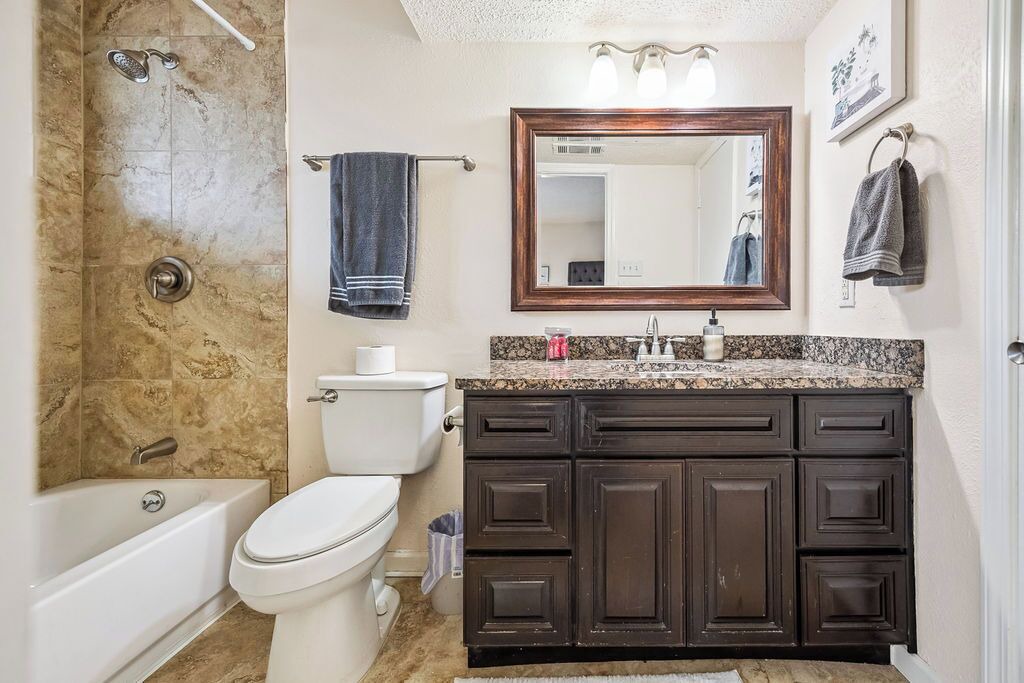 Photo of Bathroom in Valley Ranch