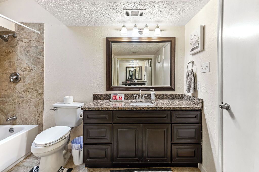 Photo of Bathroom in Valley Ranch